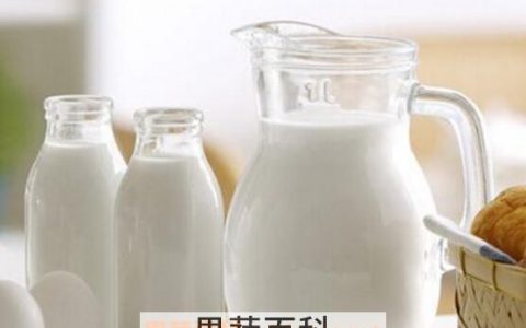 睡前喝牛奶好吗 睡前喝牛奶的好处和坏处