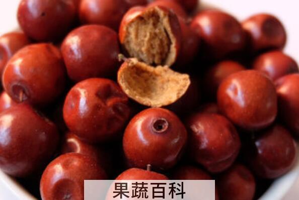 干酸枣泡水喝的功效与作用