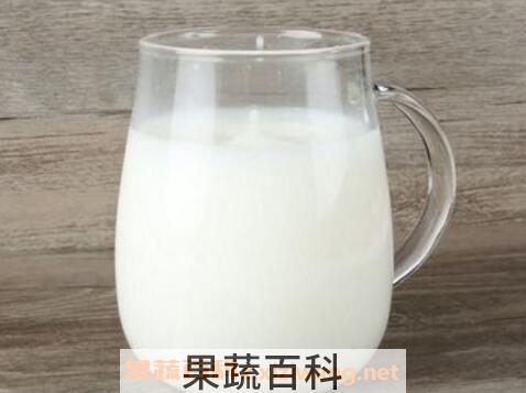 喝羊奶的好处和坏处有哪些