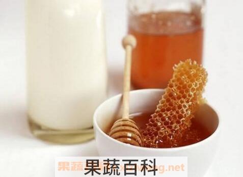 牛奶蜂蜜面膜怎么做 牛奶蜂蜜面膜的做法教程