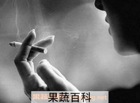 吸二手烟的危害有哪些 二手烟吸多了什么症状