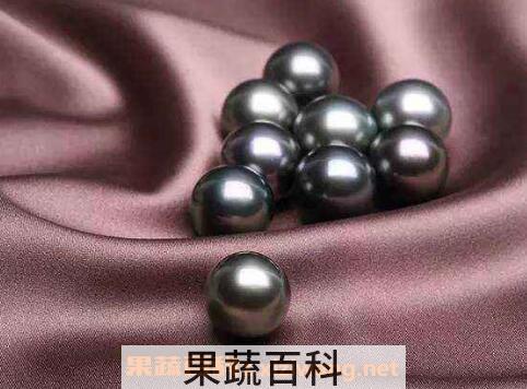 黑珍珠的功效与作用 佩戴黑珍珠的好处
