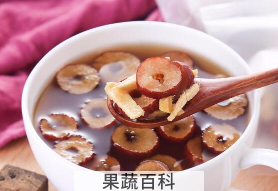 红枣干怎么吃 红枣干吃好还是泡水喝好