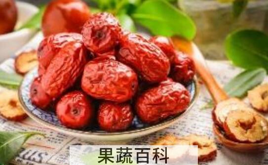 红枣干怎么吃 红枣干吃好还是泡水喝好