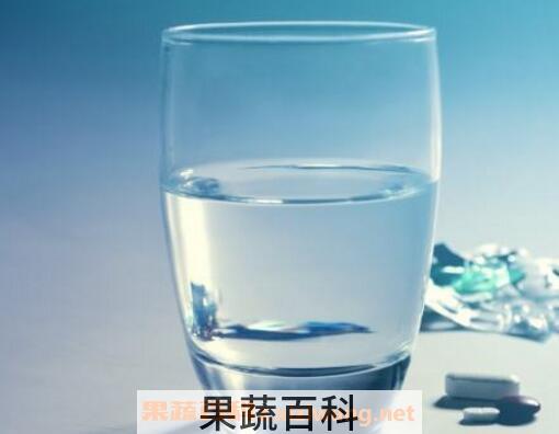 一天喝多少水最好 喝水的好处有哪些