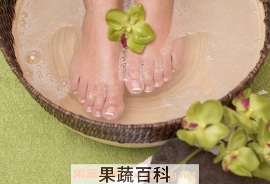 盐水泡脚有什么好处
