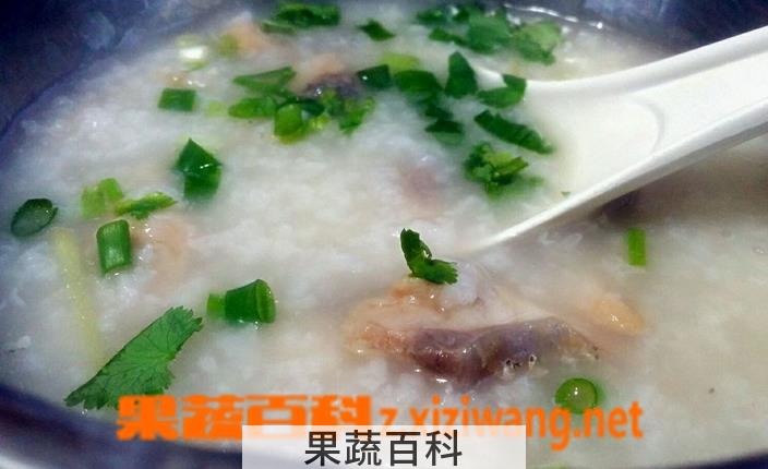 果蔬百科鲩鱼片香荽粥的做法