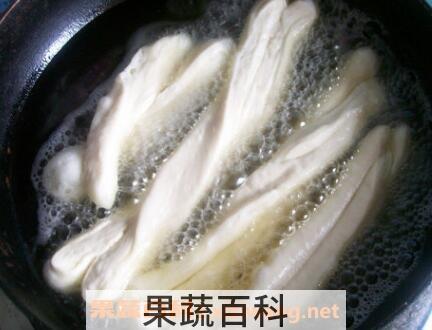家中自制放心油条方法教程