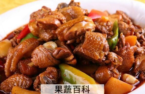 大盘鸡是哪个地方的菜 大盘鸡的家常做法教程