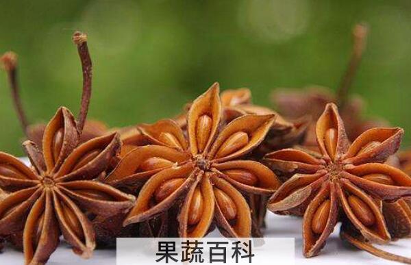 八角煮水的功效与作用及禁忌