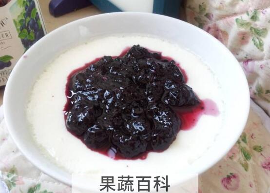 蓝莓果酱怎么吃好 蓝莓果酱的食用方法
