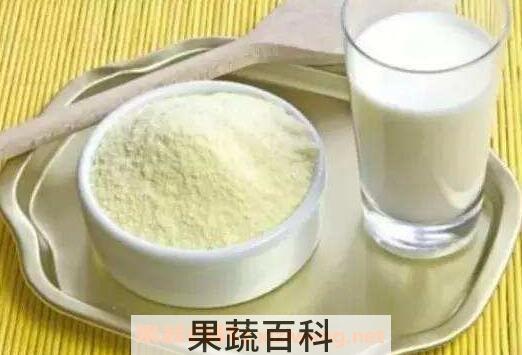 牛奶粉与羊奶粉哪个好