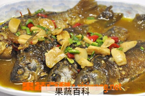 果蔬百科家常炖黄花鱼