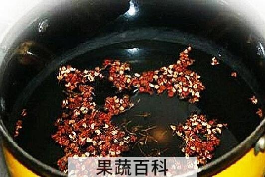 果蔬百科花椒水泡脚的禁忌与注意事项