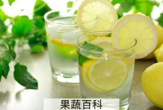 柠檬水是酸性还是碱性 柠檬水喝多了的副作用