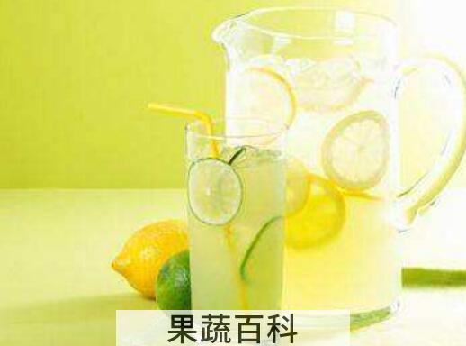 泡鲜柠檬水的正确泡法 喝柠檬水的好处