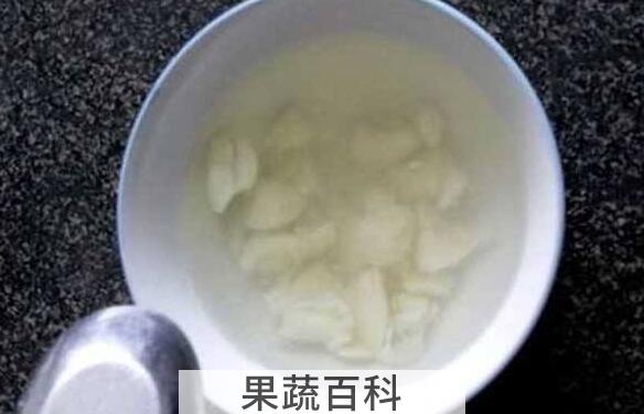 大蒜冰糖水的功效与禁忌