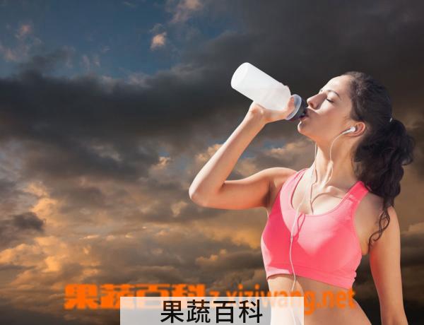 果蔬百科喝运动饮料的坏处 经常喝运动饮料的坏处