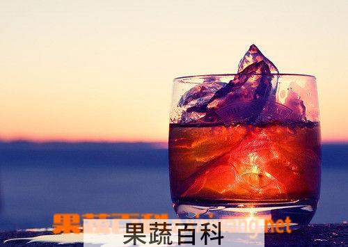 果蔬百科喝碳酸饮料的坏处 经常喝碳酸饮料的坏处