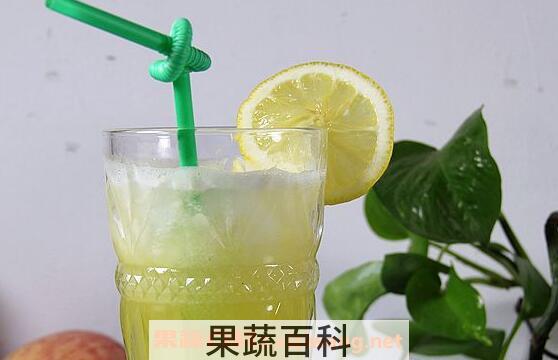 柠檬汁的功效与作用 饮柠檬汁有什么好处