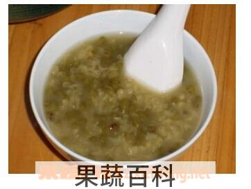 果蔬百科绿豆粥 
