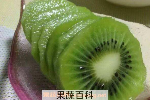 猕猴桃干可以泡水喝吗 猕猴桃干泡水喝的功效