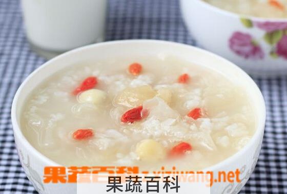 果蔬百科银耳雪梨粥