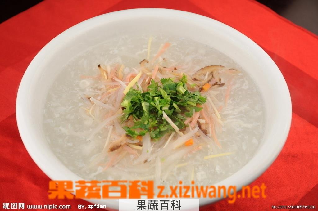 果蔬百科银鱼瘦肉粥