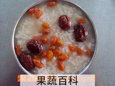 果蔬百科红枣枸杞粥