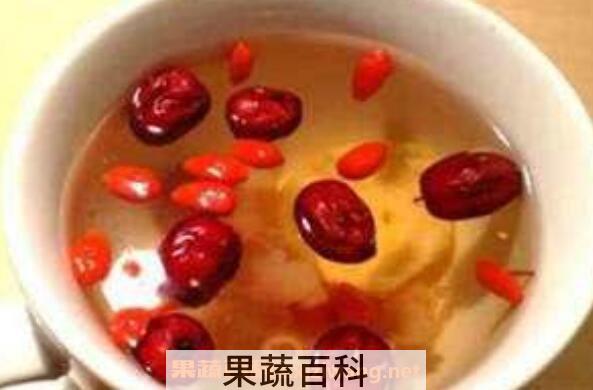 红枣枸杞泡水怎么泡 红枣枸杞泡水喝的做法