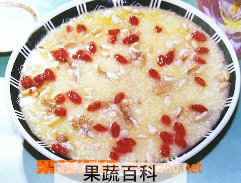 果蔬百科枸杞双仁小米粥