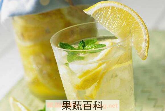 柠檬水的功效与作用 柠檬水的副作用