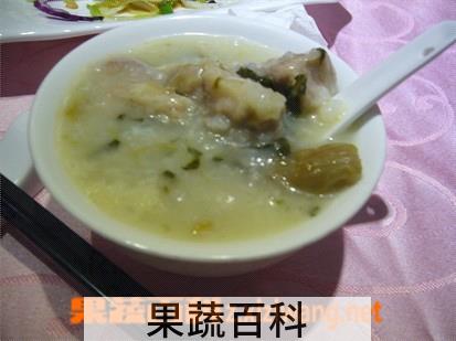 果蔬百科咸猪骨菜干粥