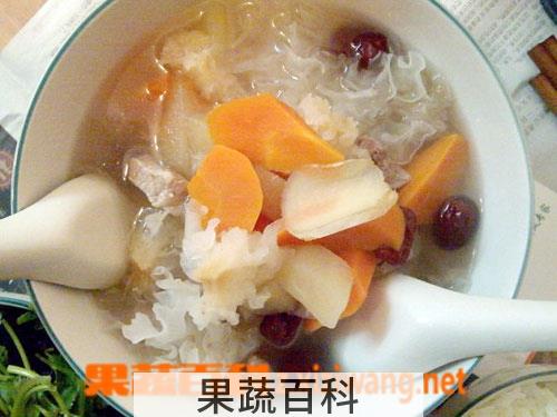 果蔬百科白木耳苹果瘦肉粥