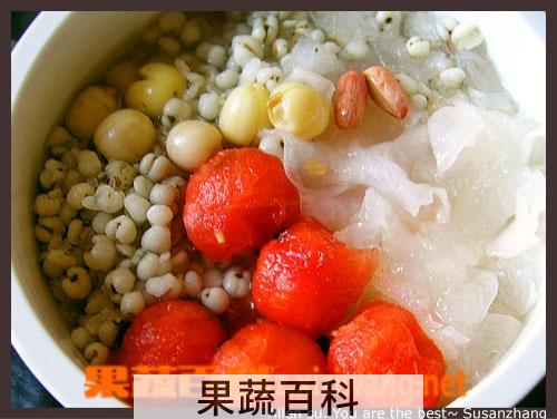 果蔬百科薏米银饵莲子西瓜冰粥