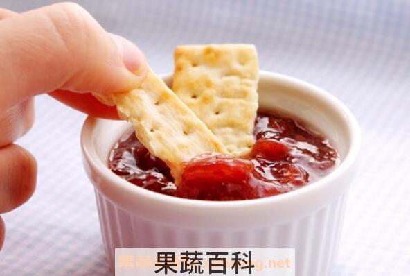 草莓酱可以怎么吃 草莓酱怎么吃最好吃