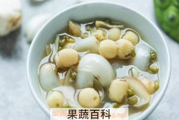 莲蓬煮鸡蛋有什么作用
