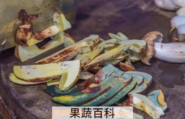 见手青的功效与作用 吃见手青的好处