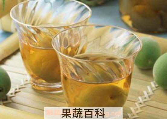 青梅酒的功效与作用 喝青梅酒的好处