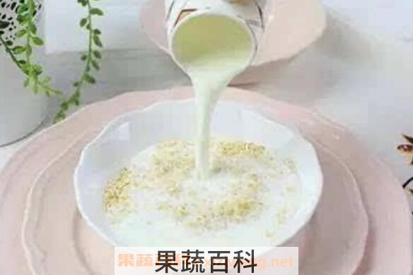 牛奶燕麦片的功效与作用 牛奶燕麦片的营养价值