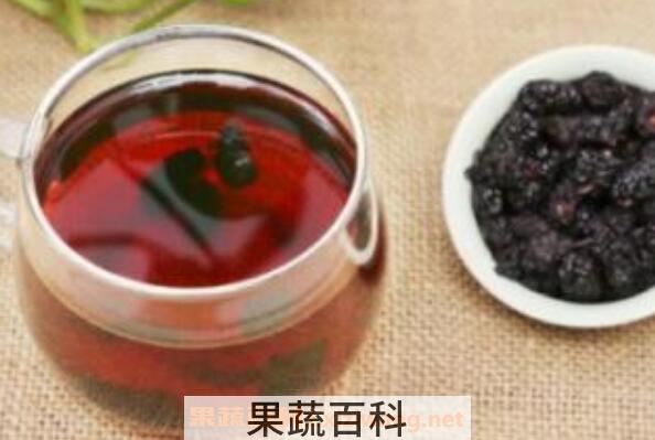桑葚泡水喝有什么作用 桑葚泡水的功效与作用