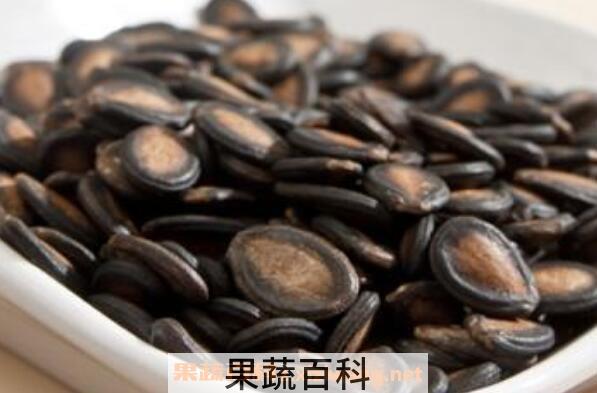 黑瓜子是什么瓜的子 黑西瓜子的营养价值