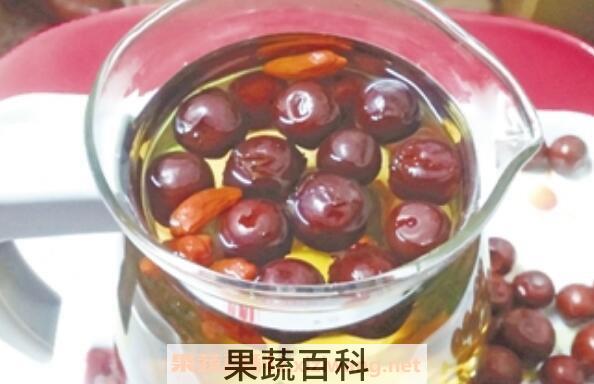 酸枣泡水喝的功效与作用有哪些