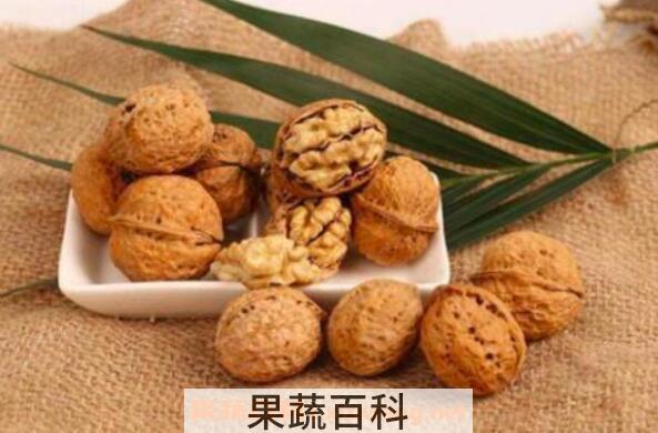 男人吃核桃有什么好处 女人每天吃核桃的好处