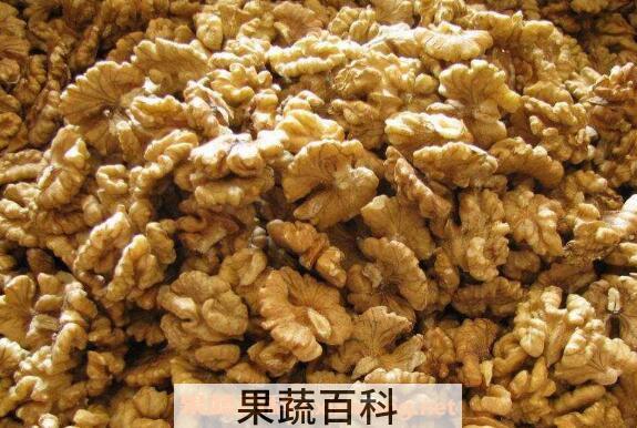 核桃的功效与作用 吃核桃的好处有哪些
