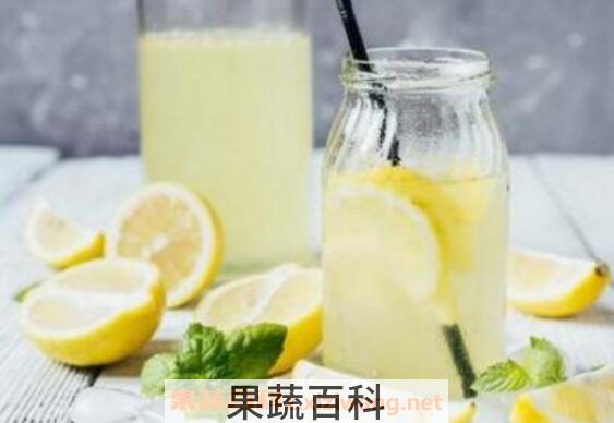 柠檬干泡水的正确泡法 生柠檬片泡水正确方法