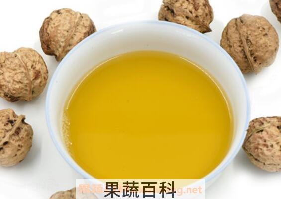 核桃油的功效与作用 核桃油的食用方法