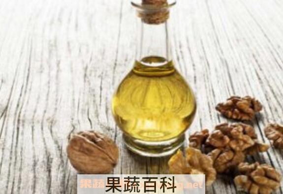 核桃油的功效与作用 核桃油的食用方法