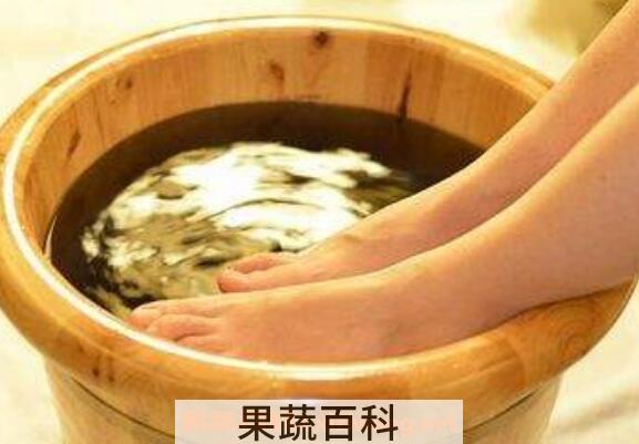 生姜泡脚的功效与作用