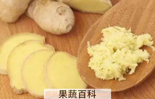 女人用生姜泡脚的好处